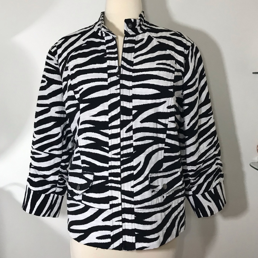 Chico’s Black White Zebra Print Zip Front Jacket
